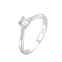 Cargar imagen en el visor de la galería, Anillo Compromiso Modelo Larisa Plata 925
