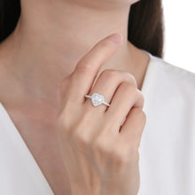 Cargar imagen en el visor de la galería, Anillo De Corazón Modelo Lydia en Plata 925
