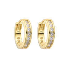 Cargar imagen en el visor de la galería, Argollas Huggies Modelo Lya 12mm en Plata 925 con Baño de Oro
