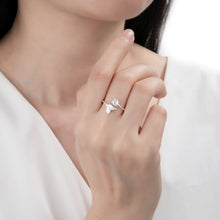 Cargar imagen en el visor de la galería, Anillo Ajustable Cola de Ballena en Plata 925
