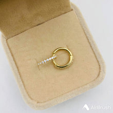 Cargar imagen en el visor de la galería, Argollas Huggies Modelo Karen 10mm en Oro 18k
