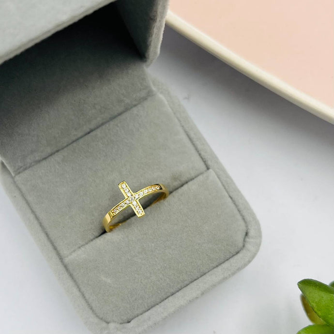 Anillo De Cruz Con Circones en Oro 18k