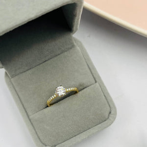 Anillo De Compromiso Modelo Laura en Oro 18k