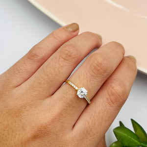 Anillo De Compromiso Modelo Laura en Oro 18k