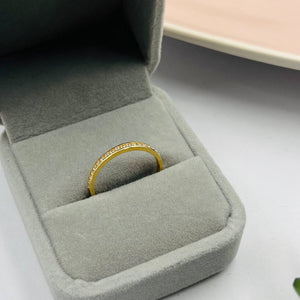 Anillo Medio Sin Fin en Oro 18k