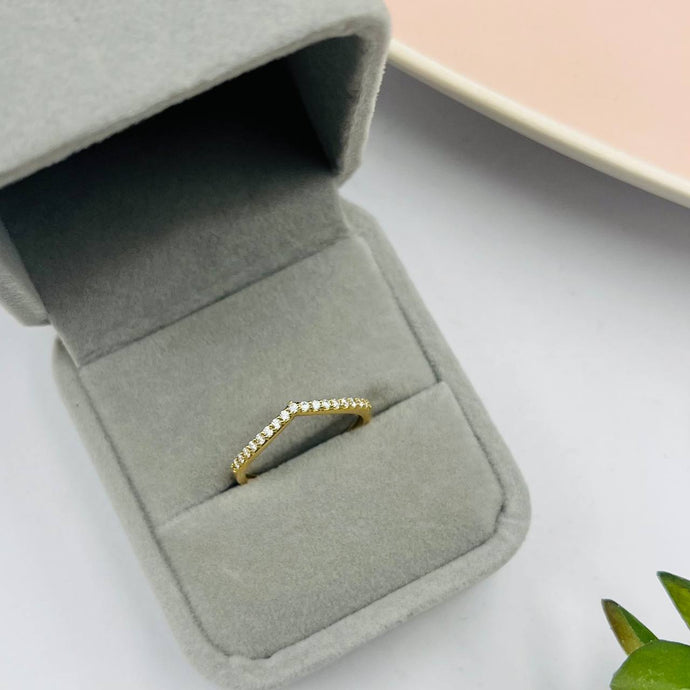 Anillo De Tiara Con Circones en Oro 18k