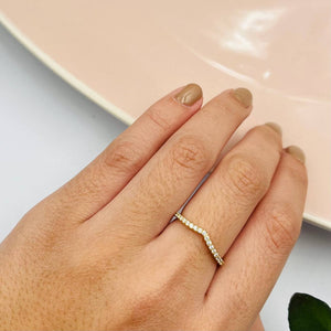 Anillo De Tiara Con Circones en Oro 18k