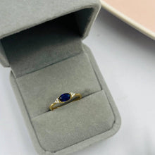 Cargar imagen en el visor de la galería, Anillo De Circón Azul en Oro 18k
