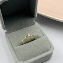 Cargar imagen en el visor de la galería, Anillo De Compromiso Modelo Gaby en Oro 18k
