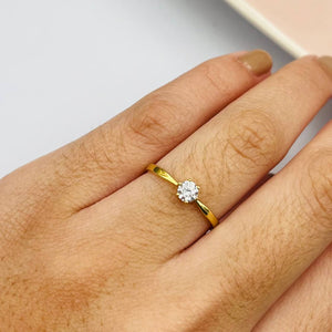 Anillo De Compromiso Modelo Gaby en Oro 18k