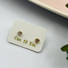 Cargar imagen en el visor de la galería, Abridores De Corazón Punto De Luz 4mm en Oro 18k
