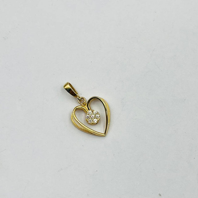Dije De Corazón Con Punto De Luz en Oro 18k