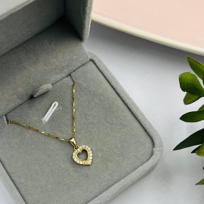 Cadena Con Dije De Corazón Con Circones En Oro 18k