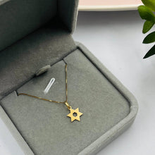 Cargar imagen en el visor de la galería, Cadena Con Dije De Estrella De David En Oro 18k
