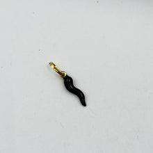 Cargar imagen en el visor de la galería, Dije De Cachito Negro en Oro 18k

