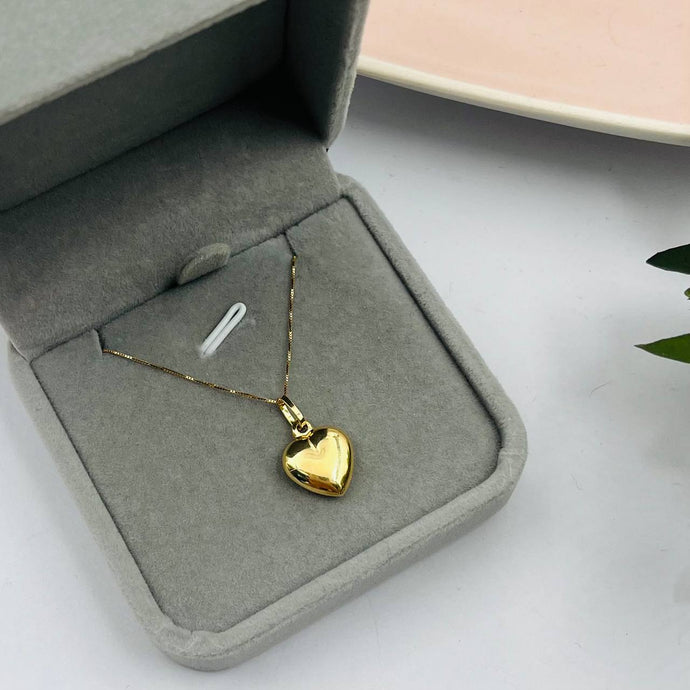 Cadena Con Dije De Corazón Modelo Karina En Oro 18k