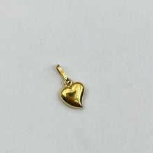 Cargar imagen en el visor de la galería, Dije De Corazón Modelo Gaby en Oro 18k
