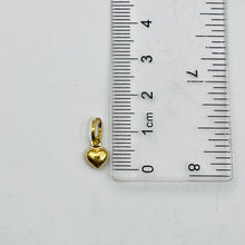 Cargar imagen en el visor de la galería, Dije De Corazón Mini en Oro 18k
