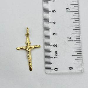 Dije De Cruz Pequeña Con Cristo  en Oro 18k