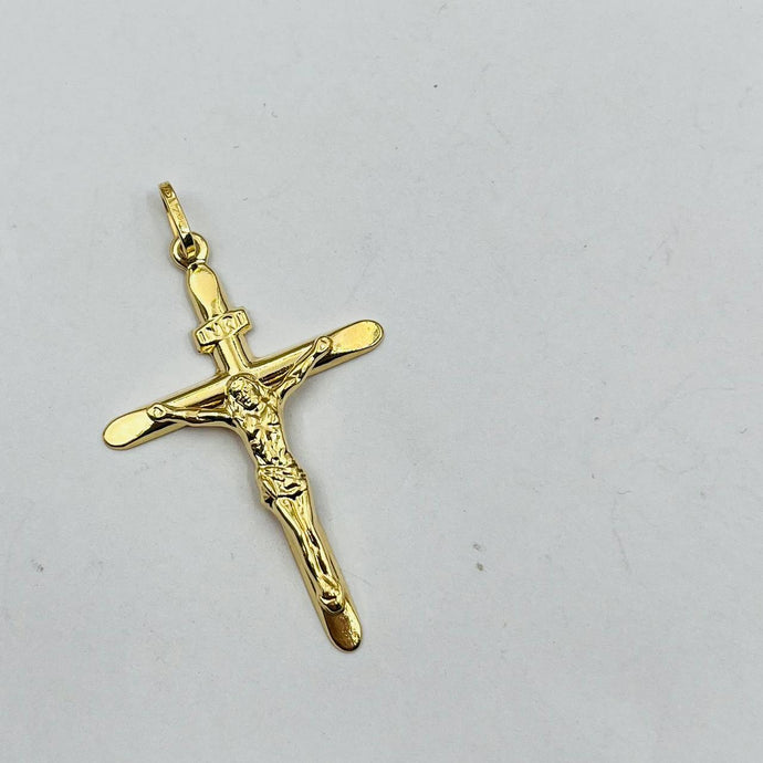 Dije De Cruz Grande Con Cristo en Oro 18k