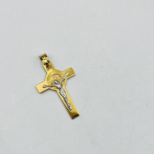 Cargar imagen en el visor de la galería, Dije De Cruz Grande En Oro 18k Con San Benito Y Cristo en Oro Blanco
