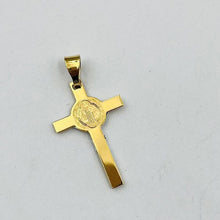 Cargar imagen en el visor de la galería, Dije De Cruz Pequeña En Oro 18k Con San Benito Y Cristo en Oro Blanco
