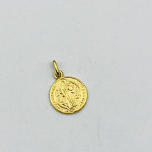 Cargar imagen en el visor de la galería, Medalla De San Benito 12mm  En Oro 18k
