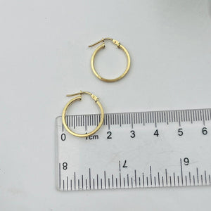 Argollas Cierre Italiano Con Diamantado 17mm en Oro 18k