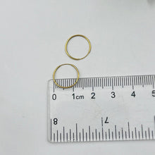 Cargar imagen en el visor de la galería, Argollas Lisas 14mm en Oro 18k
