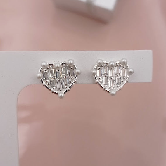 Zarcillos de Corazón con Perlitas en Plata 925