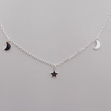 Cargar imagen en el visor de la galería, Gargantilla Tipo Choker de Estrellas y Lunas en Plata 925
