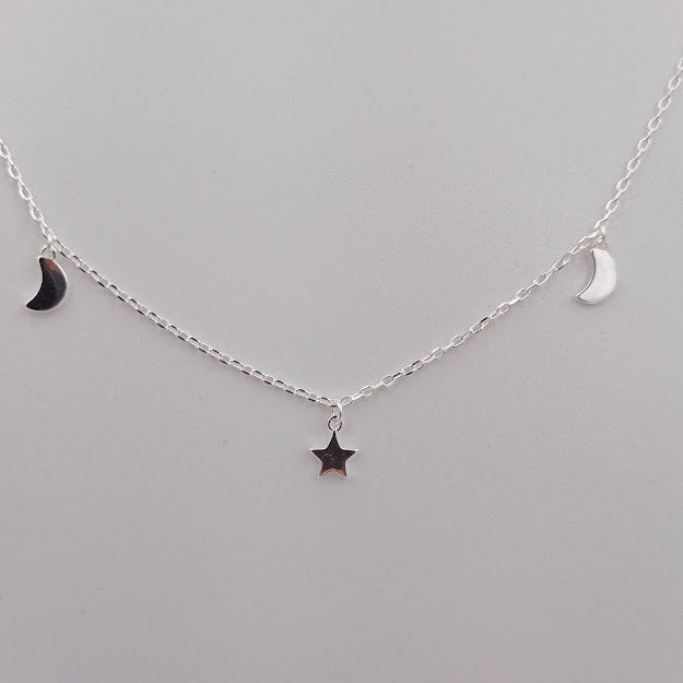 Gargantilla Tipo Choker de Estrellas y Lunas en Plata 925