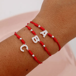 Pulsera de Dama Hilo Rojo con Letra en Plata 925