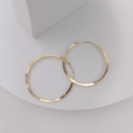 Argollas Diamantadas 25mm en Oro 18k