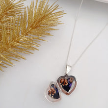 Cargar imagen en el visor de la galería, Cadena con Relicario de Corazón Diamantado en Plata 925
